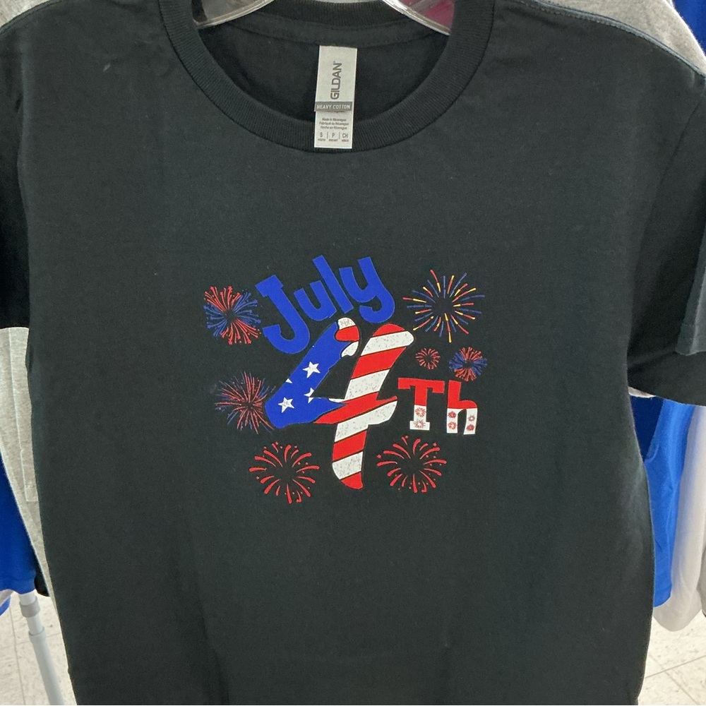 Gildan Black Patriotic Short Sleeve Tee Youth Size Small